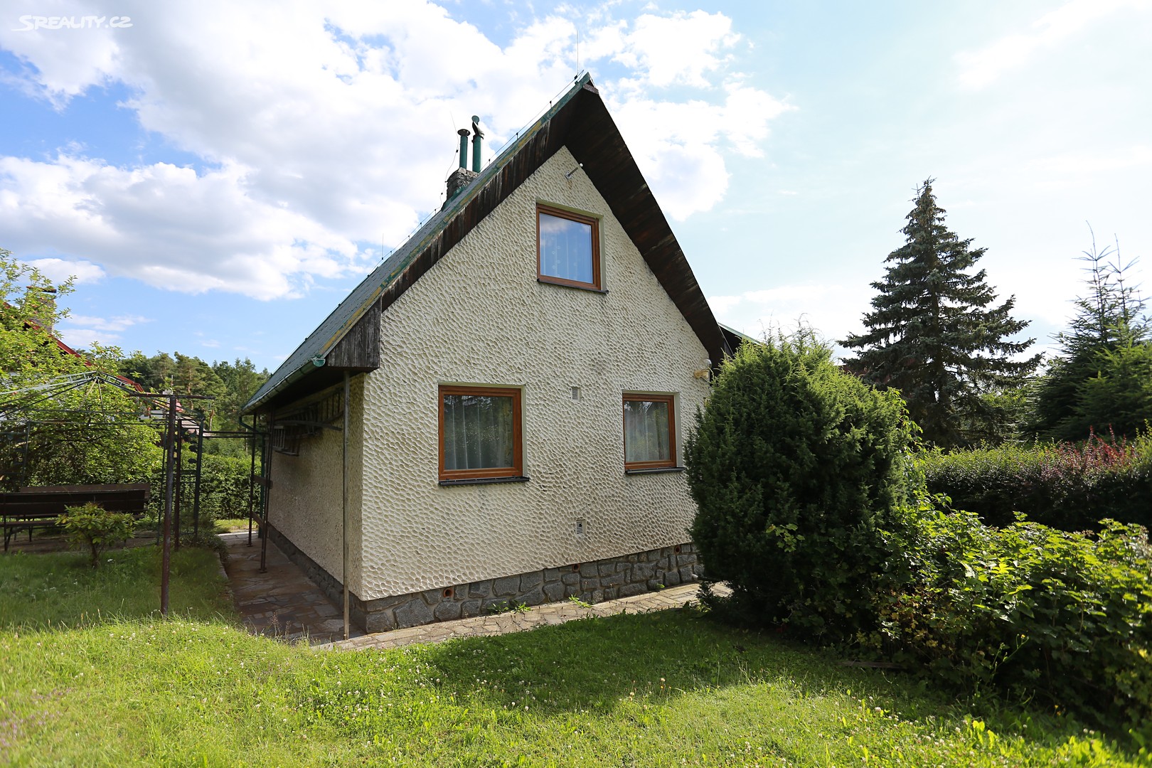 Prodej  chaty 100 m², pozemek 375 m², Milešov - Klenovice, okres Příbram