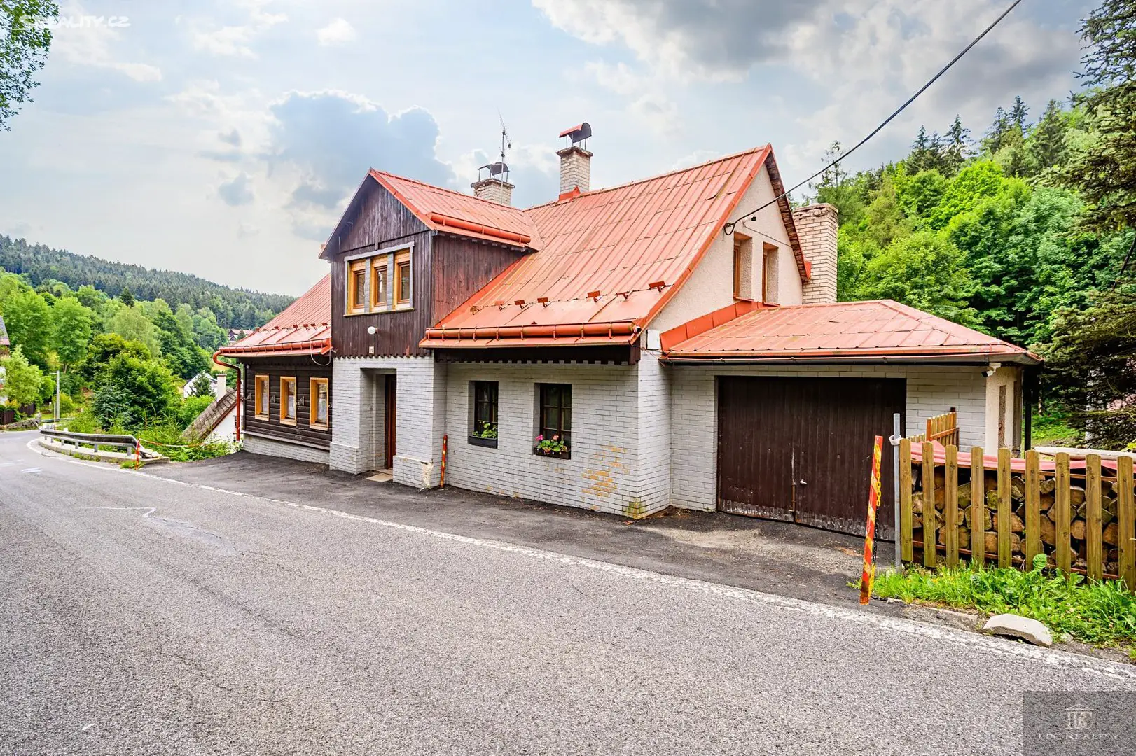 Prodej  rodinného domu 200 m², pozemek 544 m², Bedřichov, okres Jablonec nad Nisou