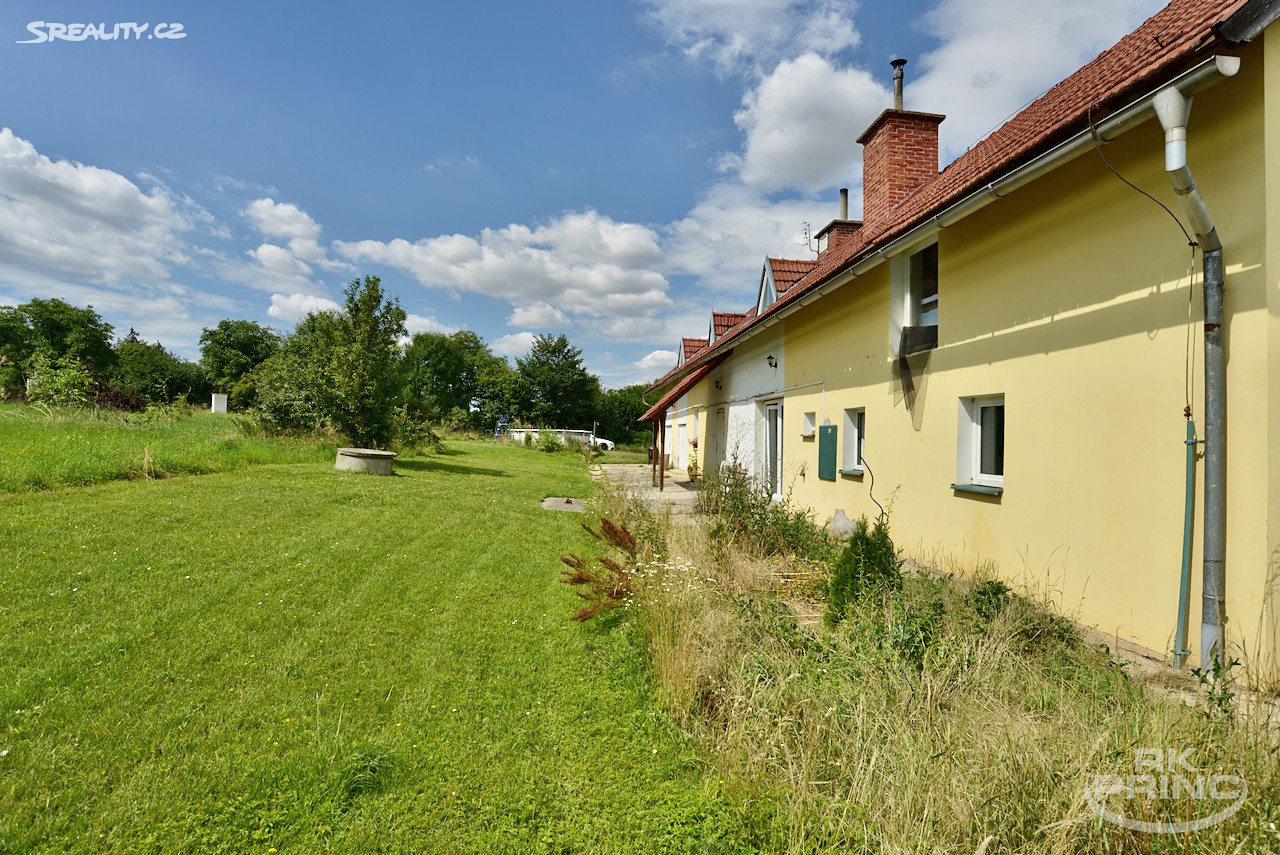 Prodej  rodinného domu 240 m², pozemek 1 256 m², Beřovice, okres Kladno