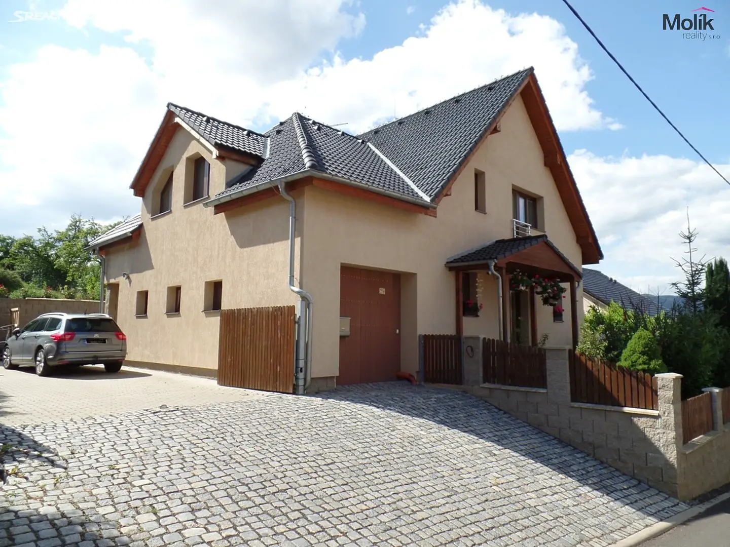 Prodej  rodinného domu 170 m², pozemek 821 m², Chabařovice - Roudníky, okres Ústí nad Labem