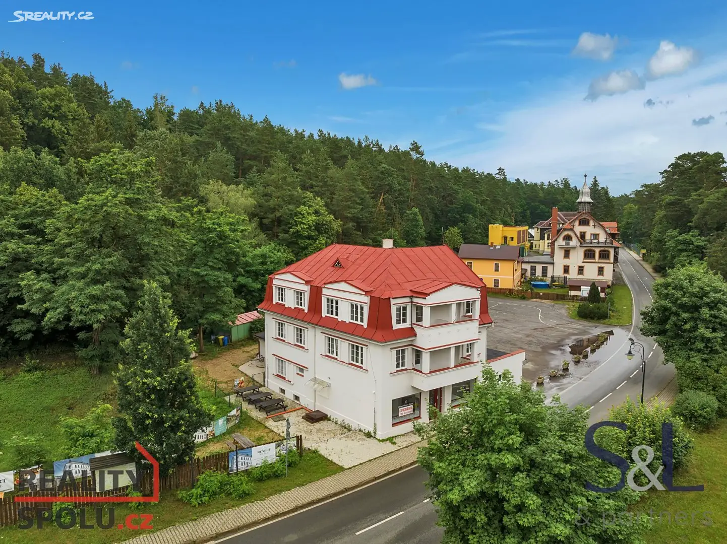 Prodej  rodinného domu 470 m², pozemek 597 m², Liberecká, Hamr na Jezeře