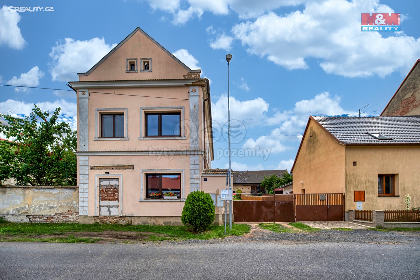 Prodej  rodinného domu 490 m², pozemek 1 591 m², Kozly, okres Louny