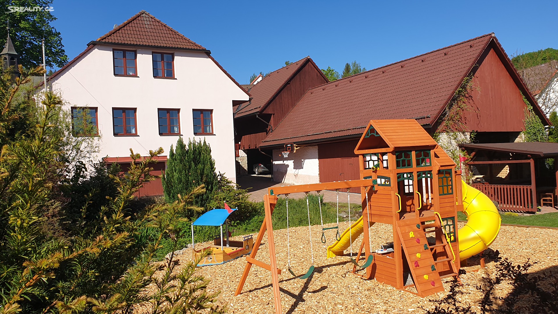 Prodej  rodinného domu 365 m², pozemek 2 107 m², Nezdice na Šumavě, okres Klatovy