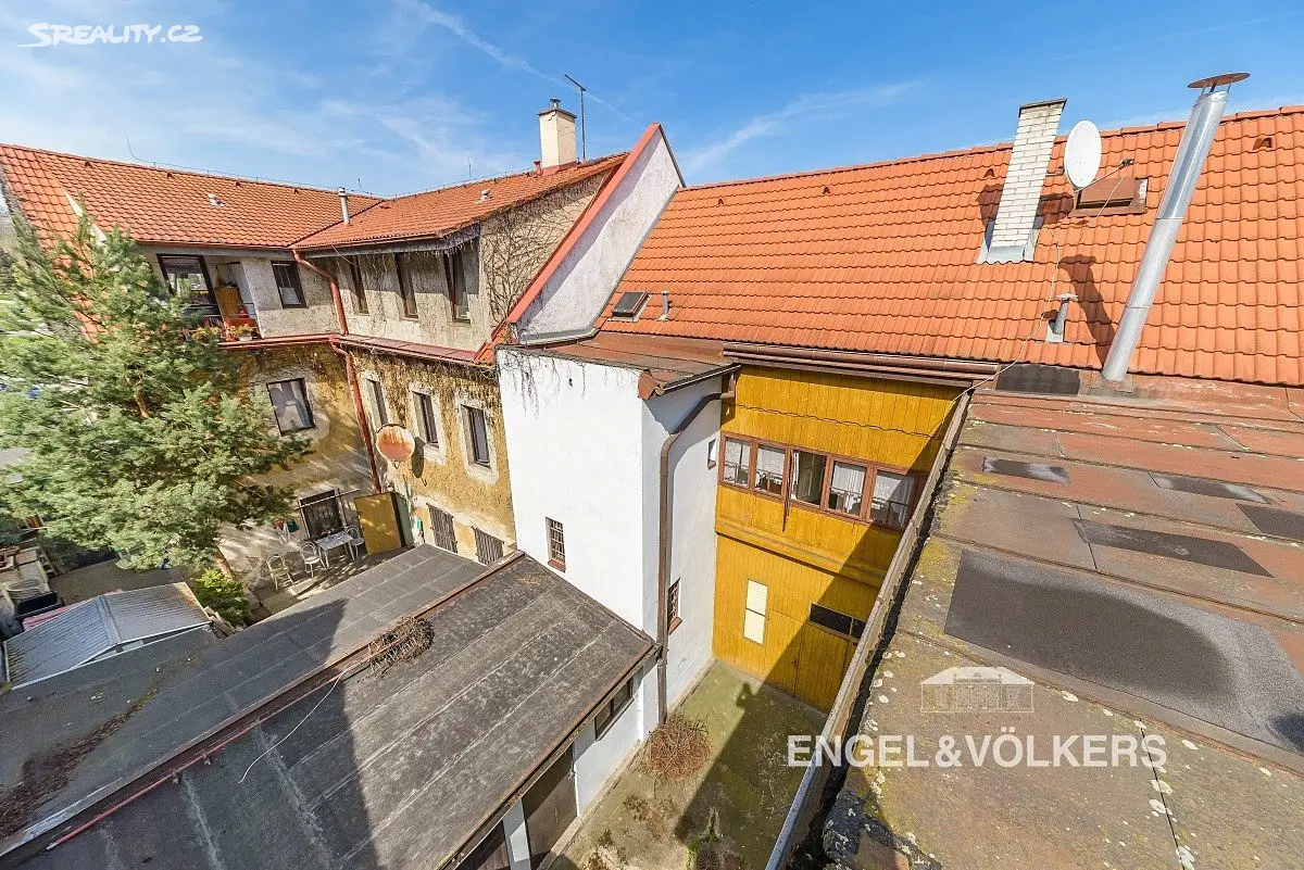 Prodej  rodinného domu 239 m², pozemek 225 m², Zenklova, Praha 8