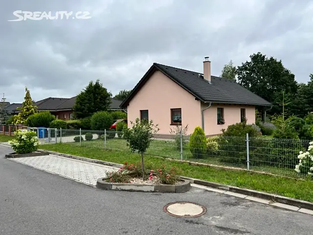 Prodej  rodinného domu 114 m², pozemek 975 m², Řečany nad Labem, okres Pardubice
