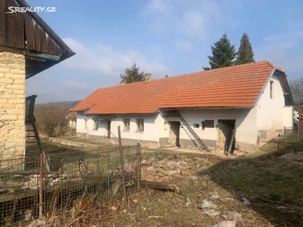 Prodej  zemědělské usedlosti 90 m², pozemek 932 m², Ctiněves, okres Litoměřice