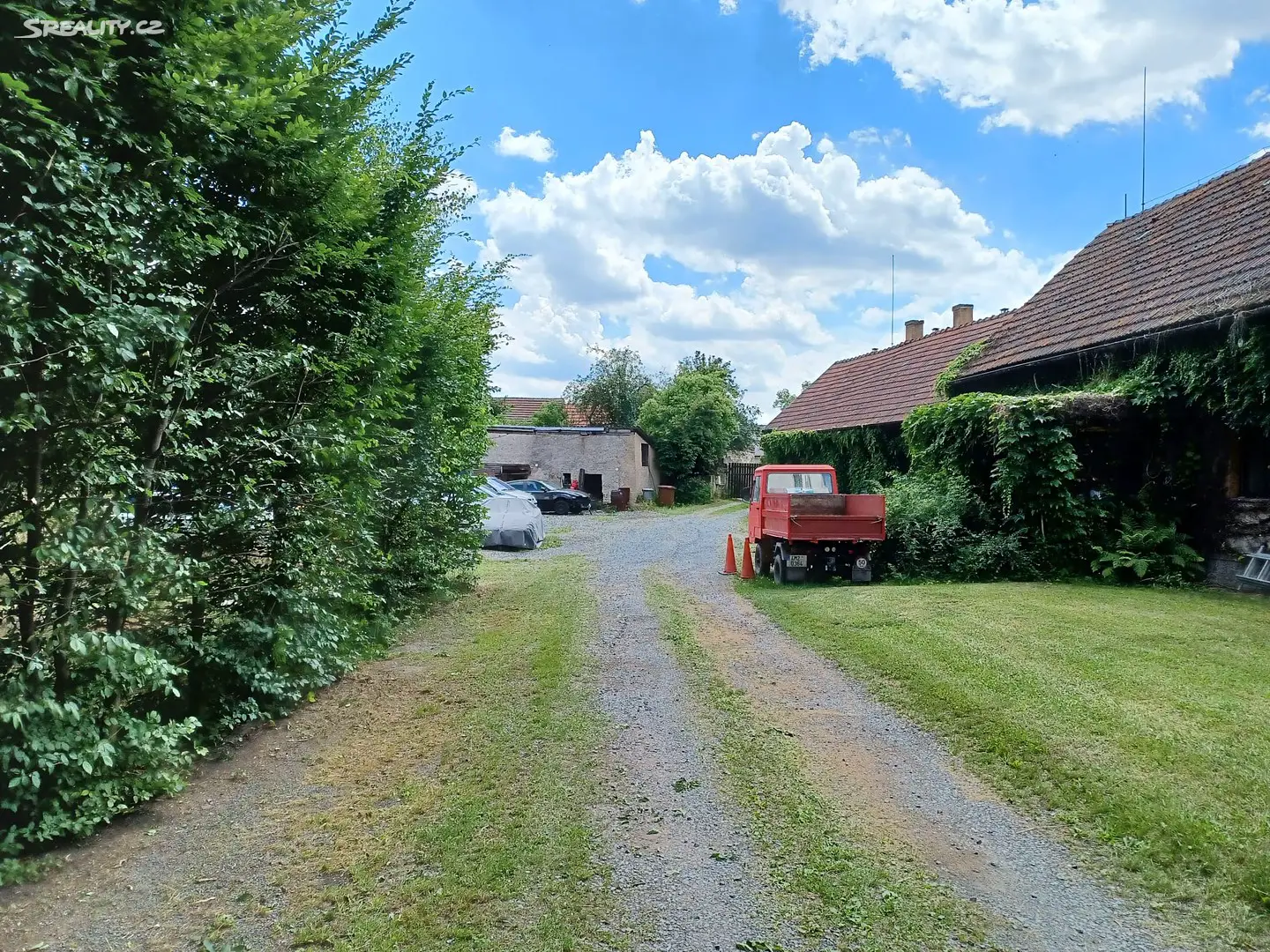 Prodej  zemědělské usedlosti 1 505 m², pozemek 9 510 m², Okružní, Stochov - Čelechovice