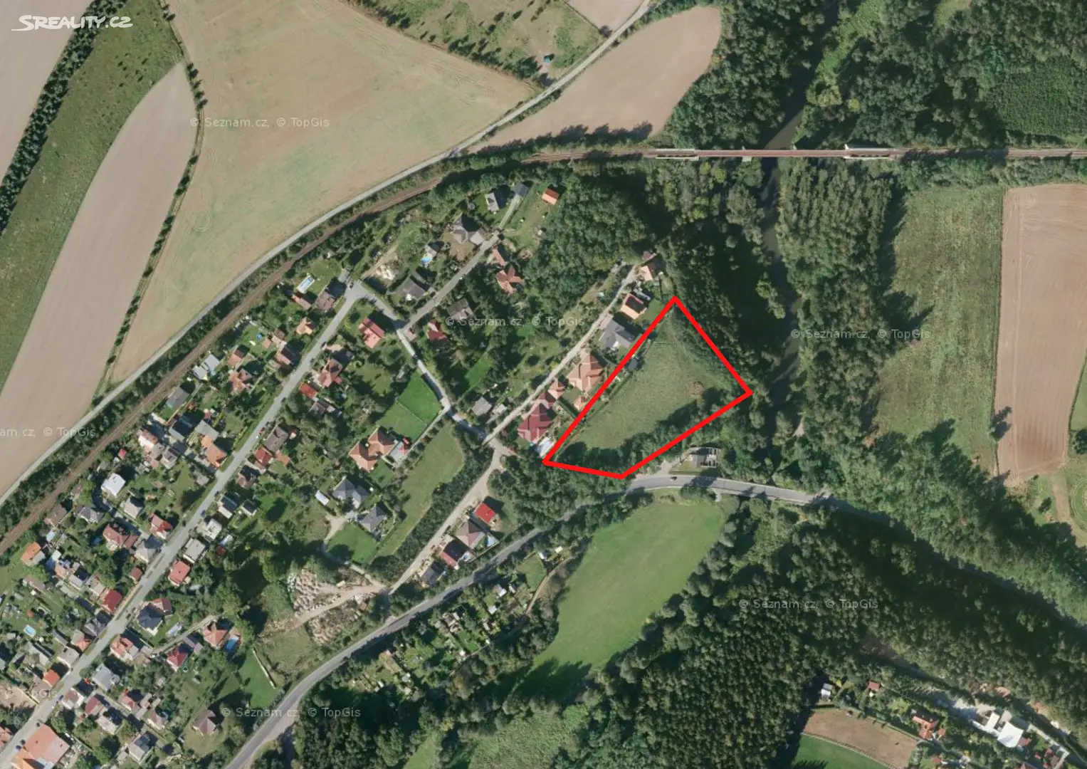Prodej  stavebního pozemku 10 000 m², Chrást, okres Plzeň-město
