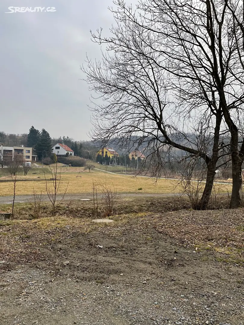 Prodej  stavebního pozemku 1 828 m², Milešovice, okres Vyškov