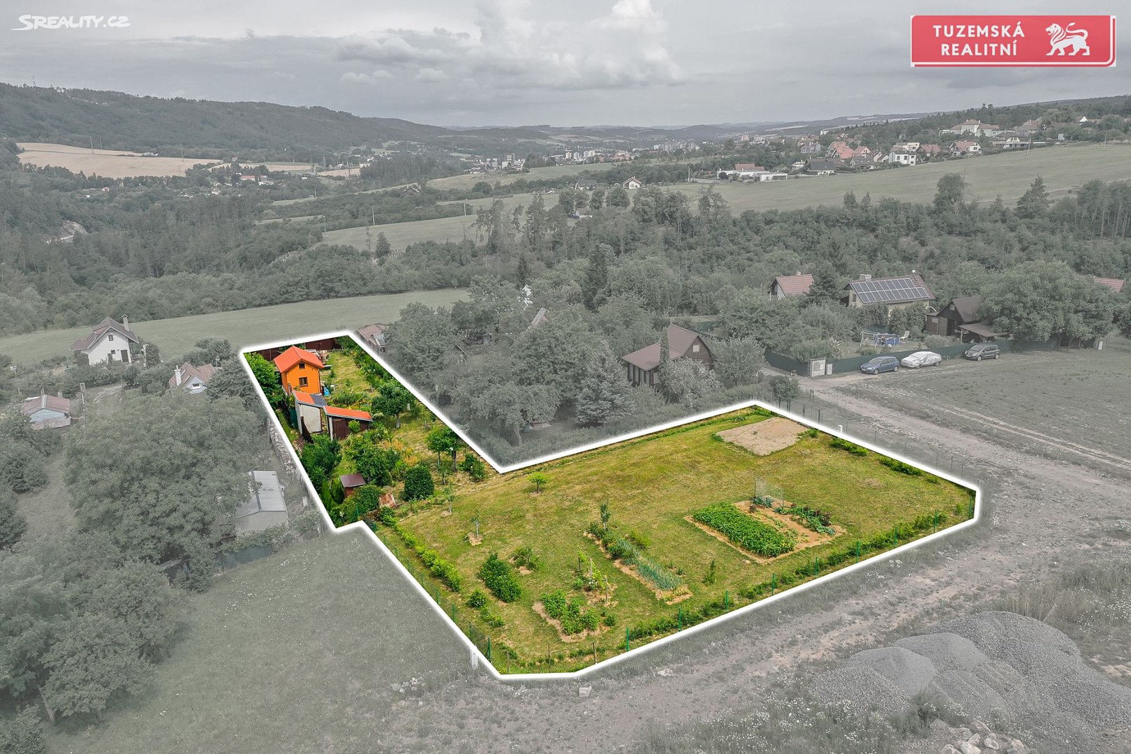 Prodej  stavebního pozemku 1 945 m², Olomučany, okres Blansko