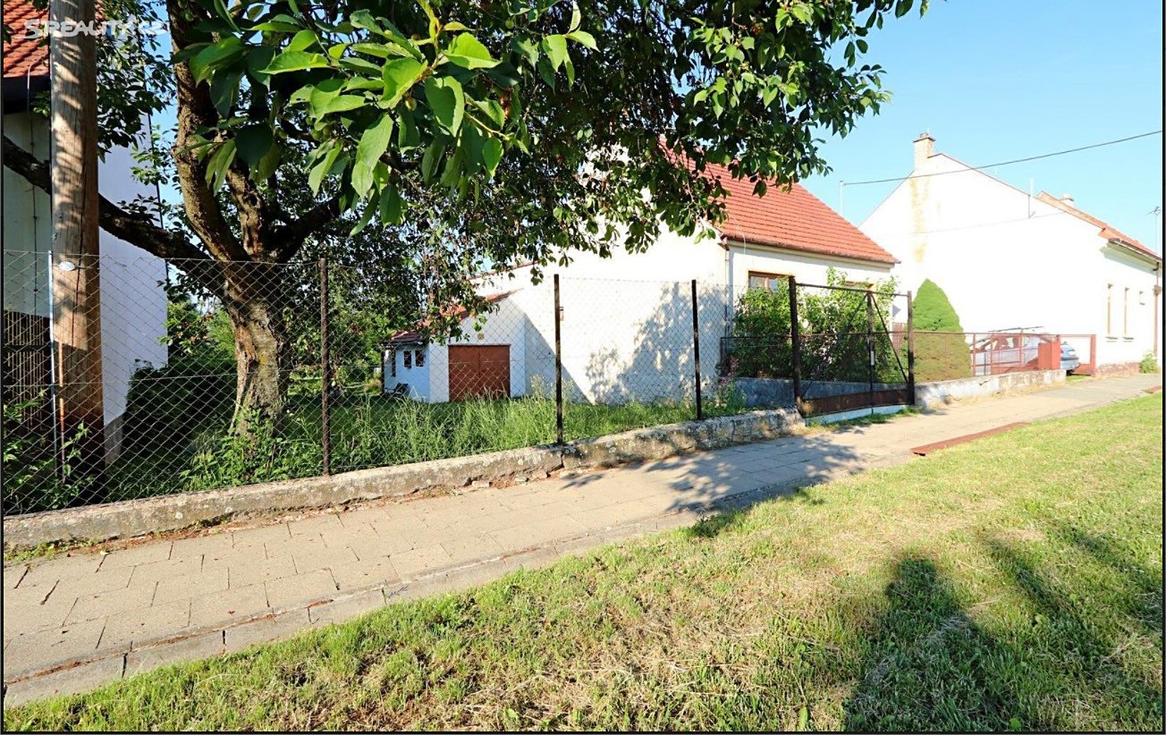 Prodej  stavebního pozemku 624 m², Hybešova, Tetčice