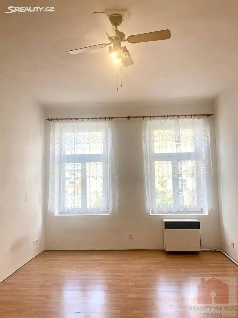 Pronájem bytu 1+1 43 m², Osadní, Praha 7 - Holešovice
