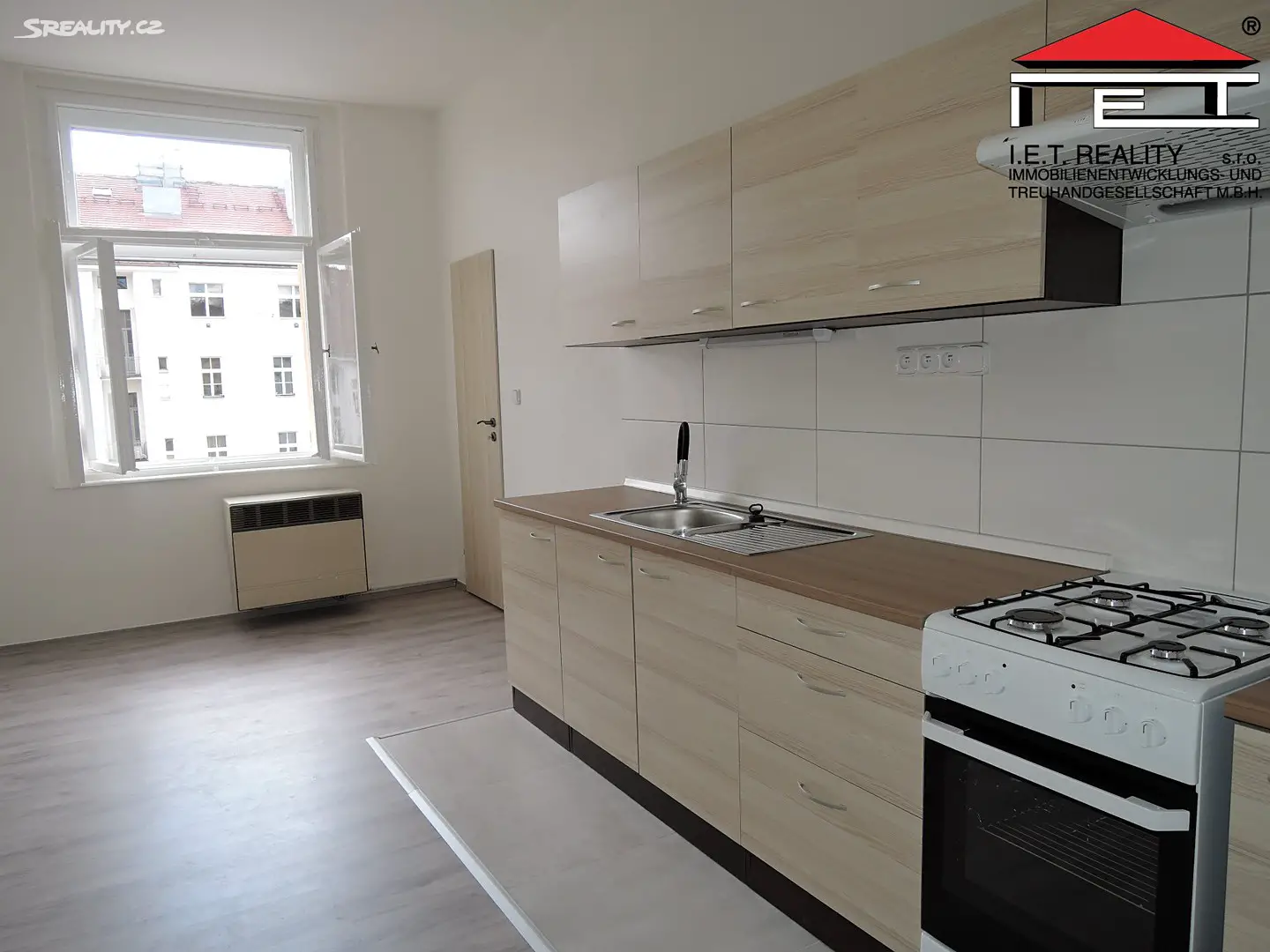 Pronájem bytu 1+1 39 m², Křesomyslova, Praha 4 - Nusle