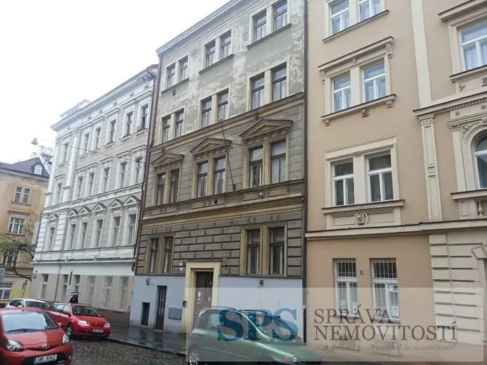 Pronájem bytu 1+1 37 m², Varšavská, Praha 2 - Vinohrady