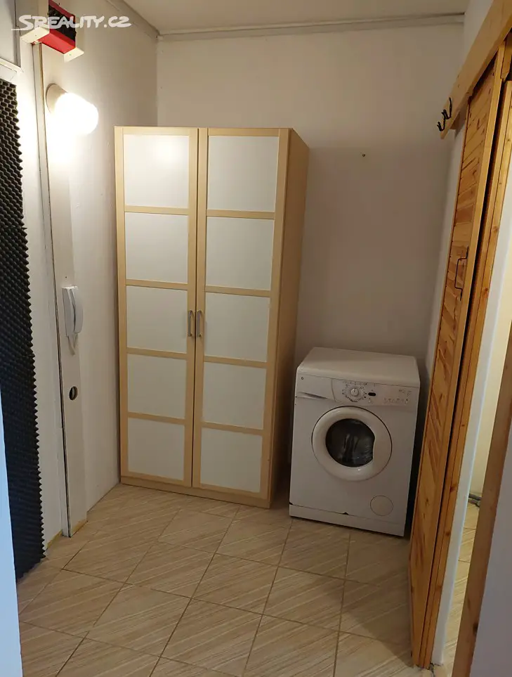 Pronájem bytu 1+kk 32 m², Benkova, Praha 4 - Chodov