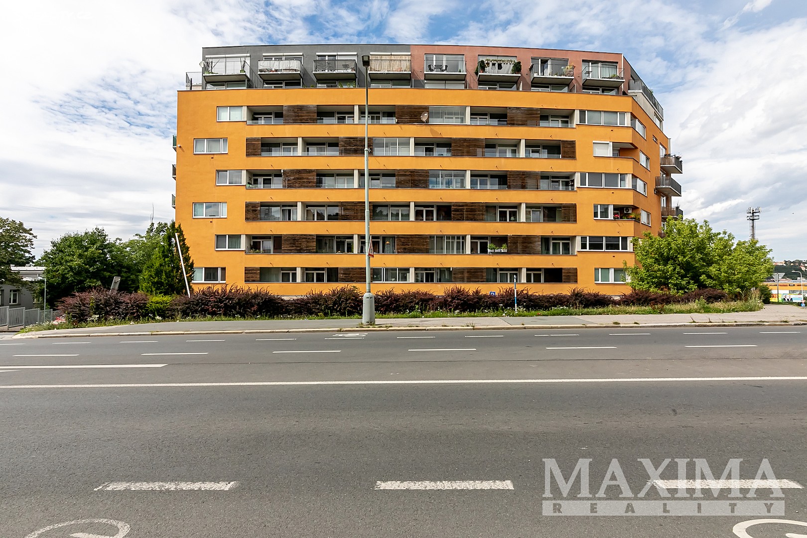Pronájem bytu 1+kk 45 m², Skloněná, Praha 9 - Vysočany