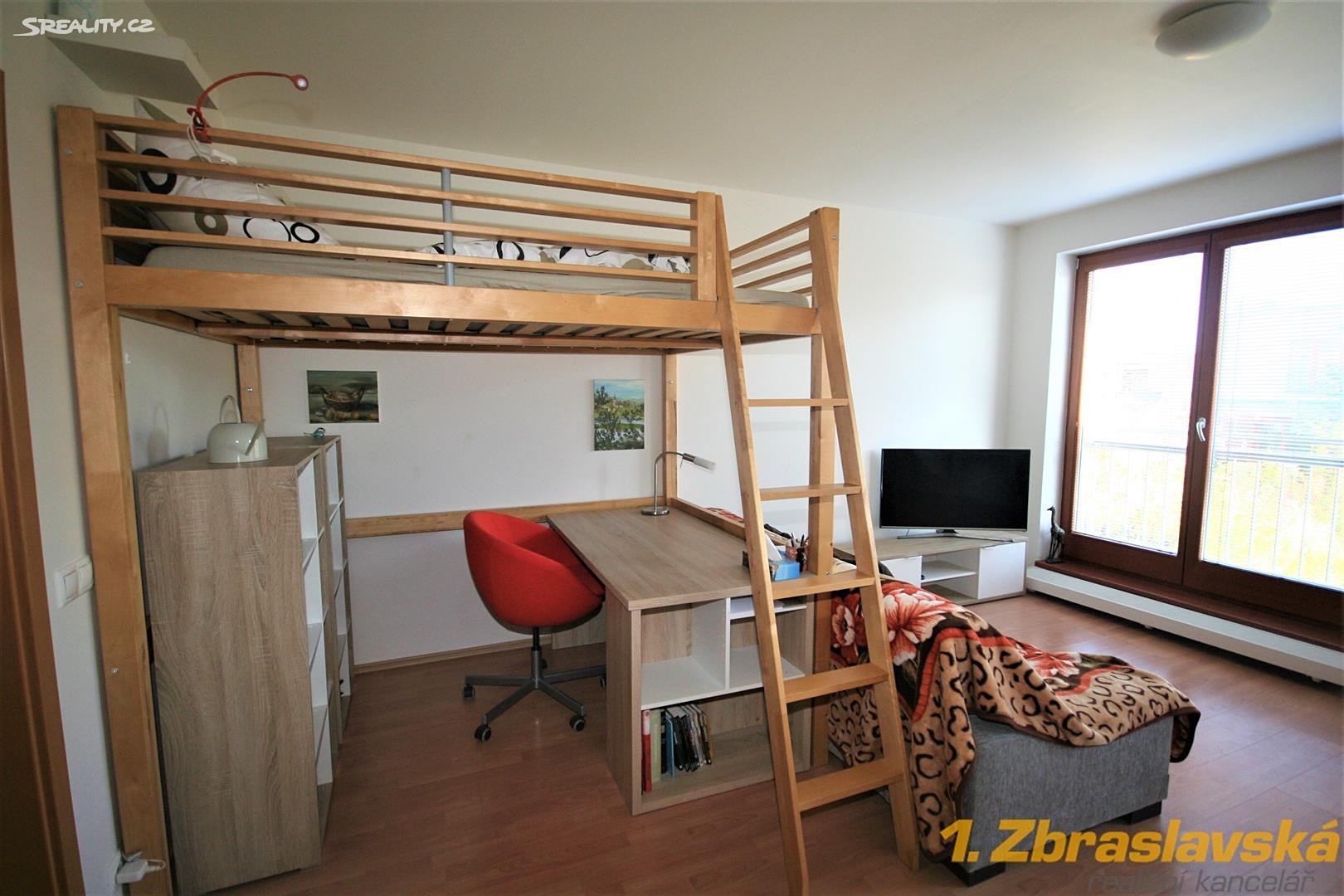 Pronájem bytu 1+kk 36 m², Pickova, Praha 5 - Zbraslav