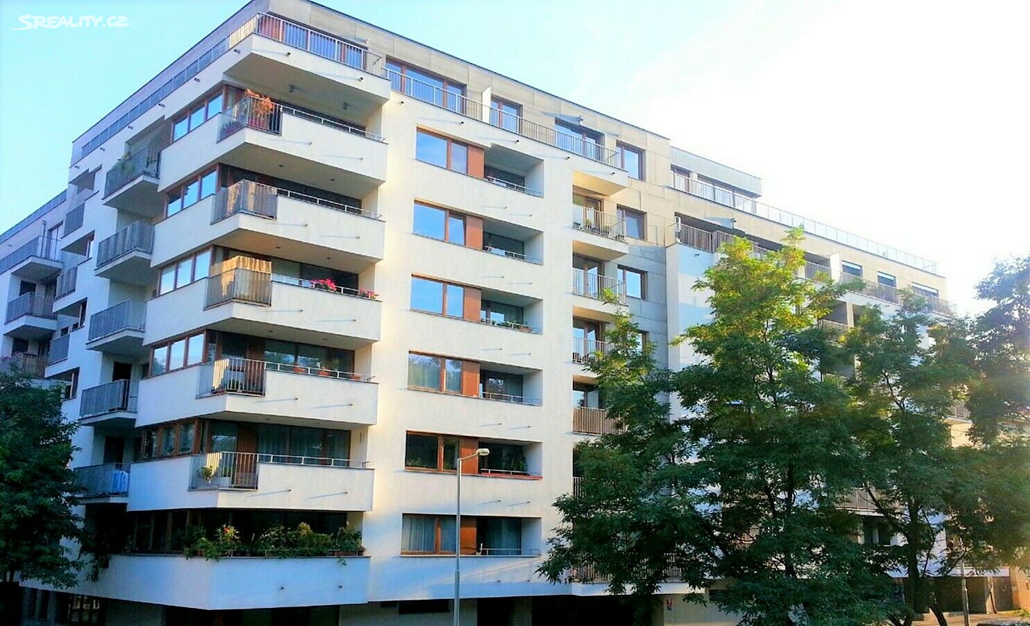 Pronájem bytu 1+kk 39 m², Kališnická, Praha 3 - Žižkov