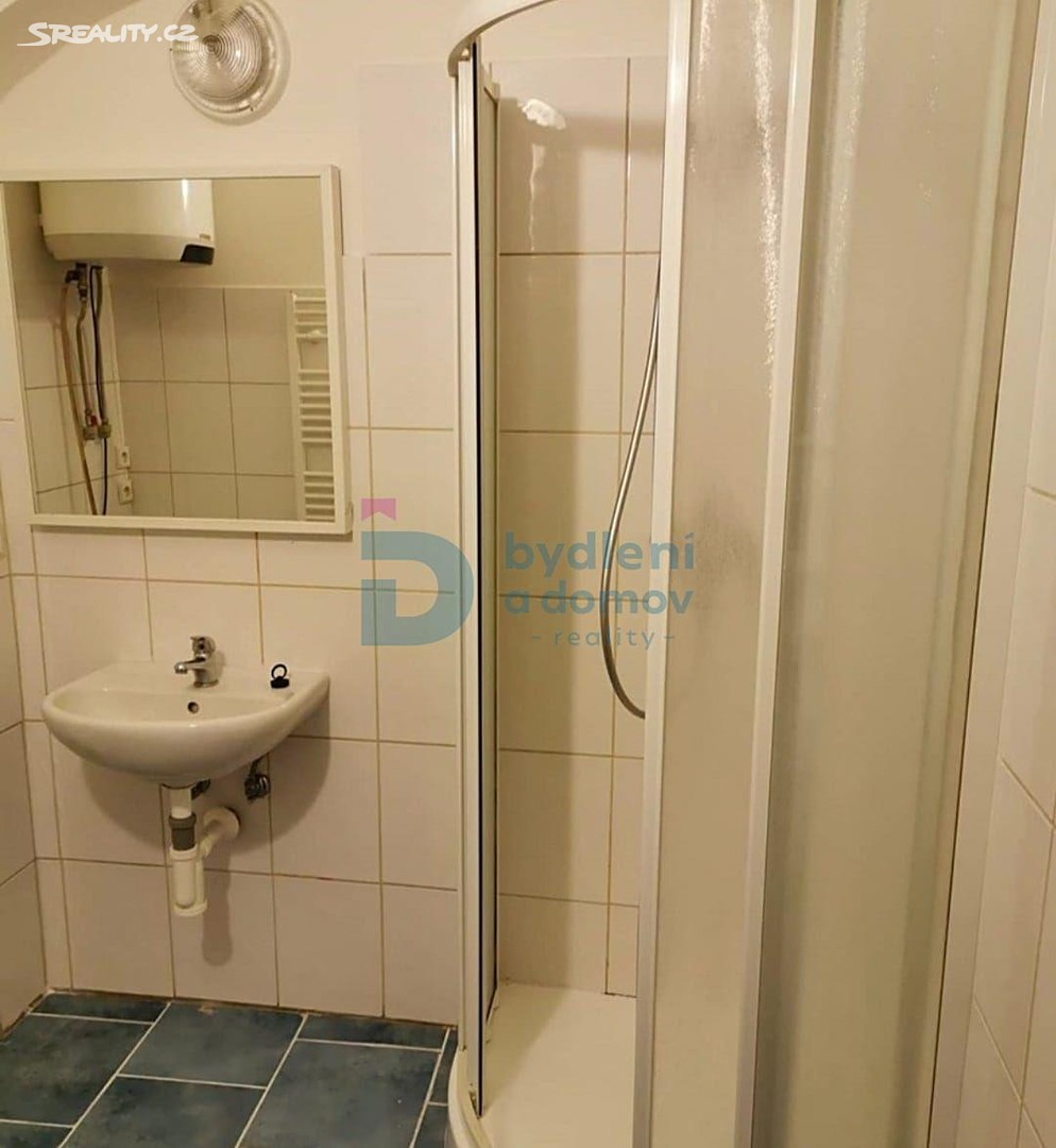 Pronájem bytu 1+kk 36 m², Olomoucká, Šternberk