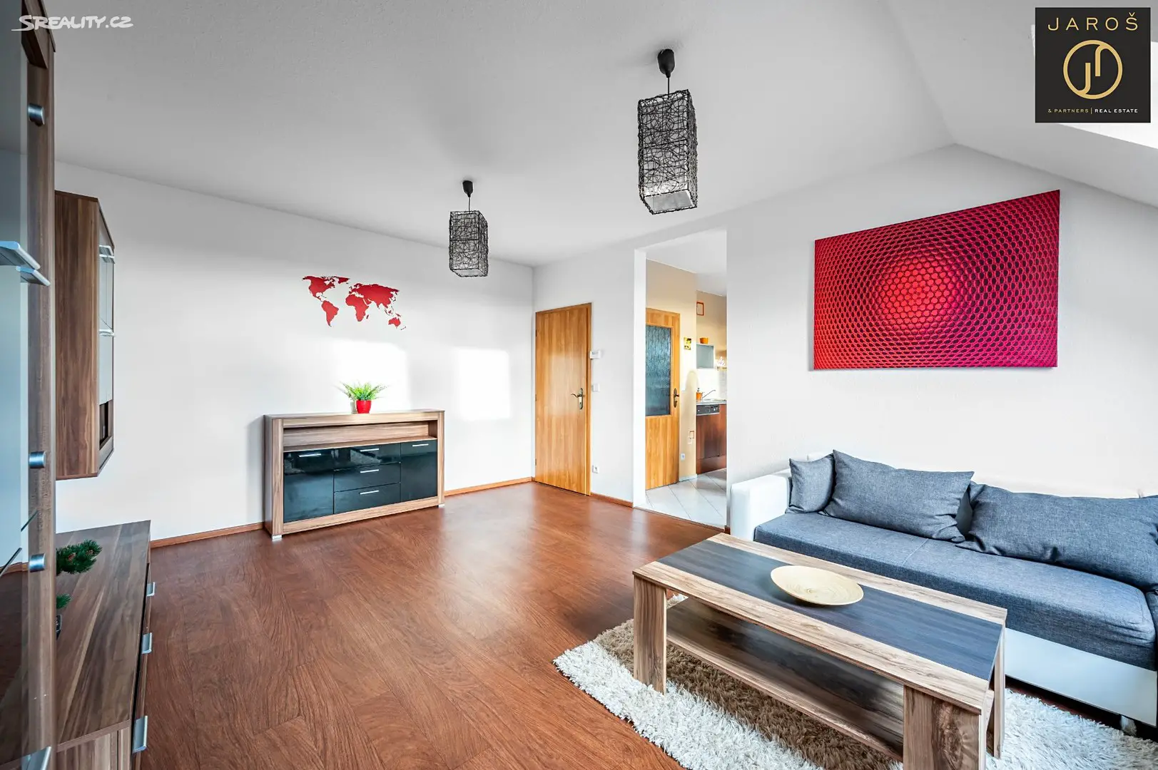 Pronájem bytu 2+1 77 m² (Podkrovní), U Dráhy, Chýně