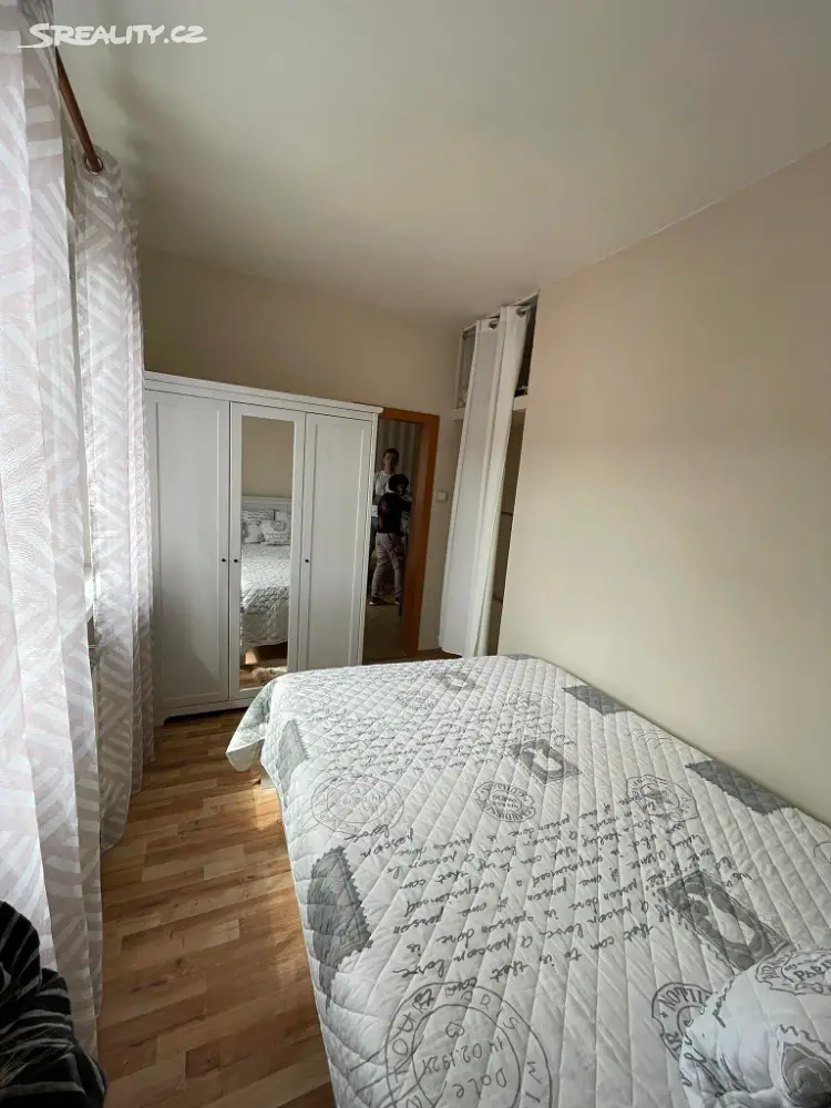 Pronájem bytu 2+1 40 m², Čs. armády, Kraslice