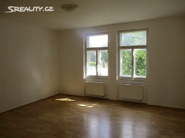Pronájem bytu 2+1 58 m², Nádražní ulice, Nová Včelnice