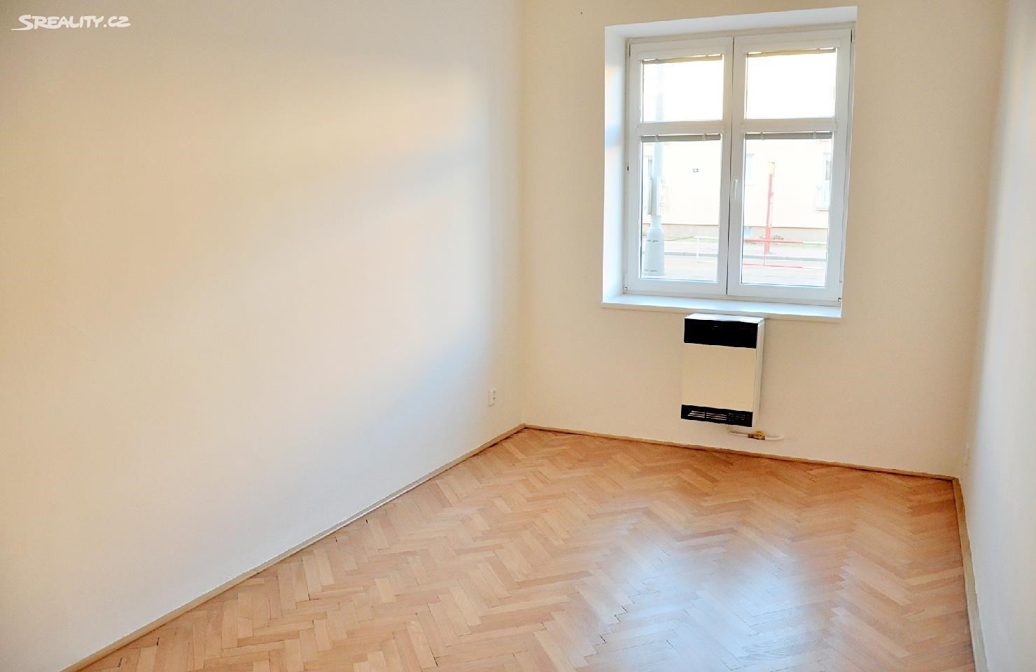 Pronájem bytu 2+1 55 m², Nad Šutkou, Praha 8 - Kobylisy