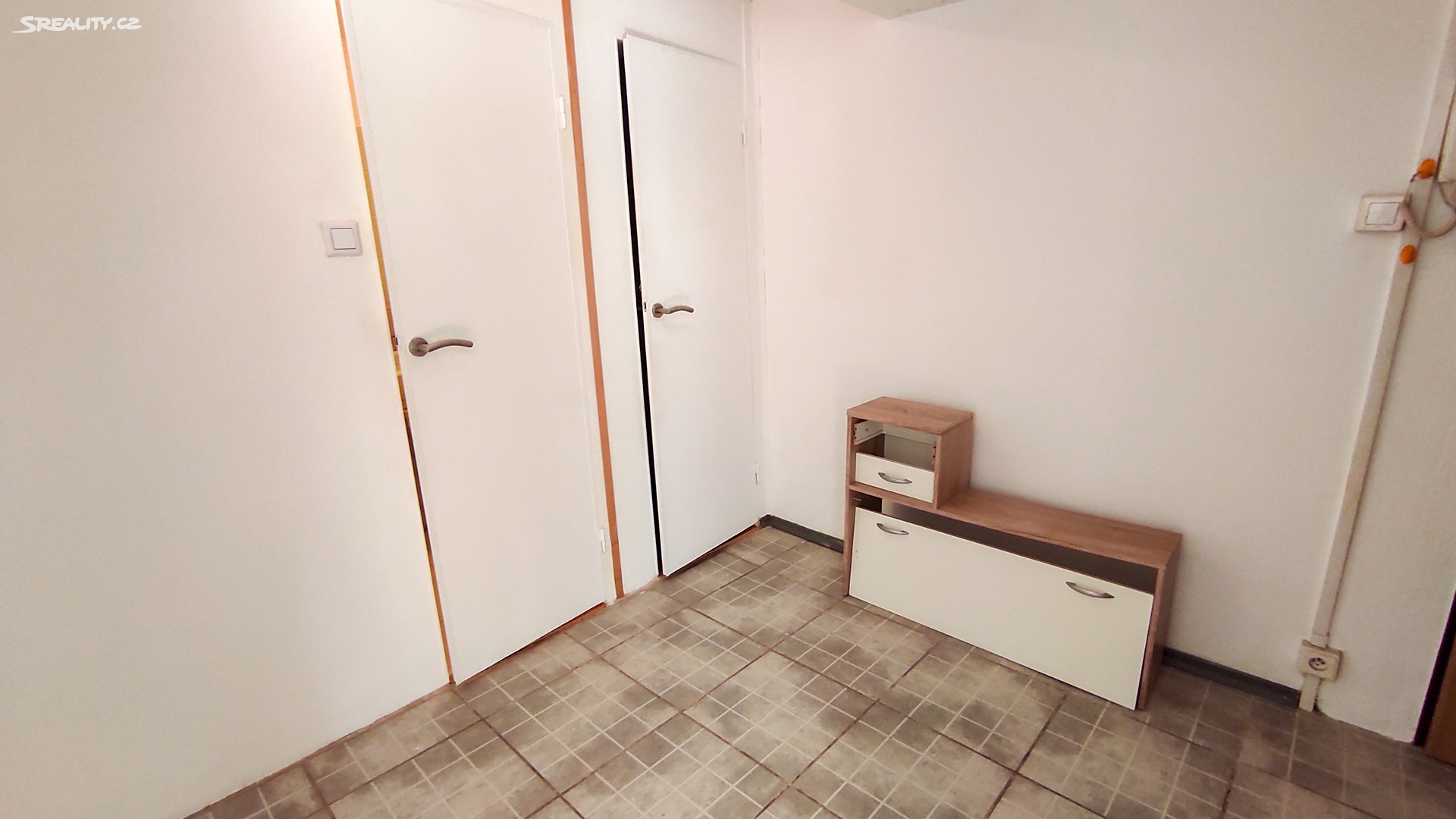 Pronájem bytu 2+1 54 m², Alejní, Teplice