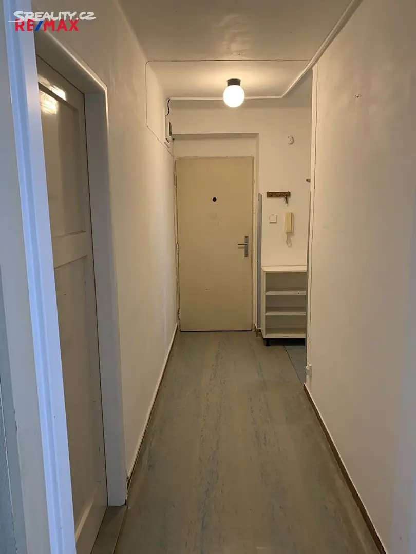 Pronájem bytu 2+1 58 m², Josefa Sousedíka, Vsetín
