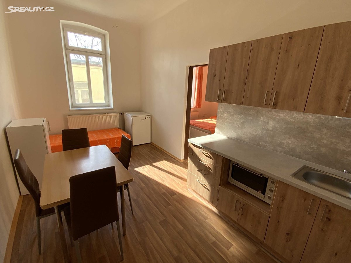 Pronájem bytu 2+kk 36 m², Svatopluka Čecha, Brno - Královo Pole