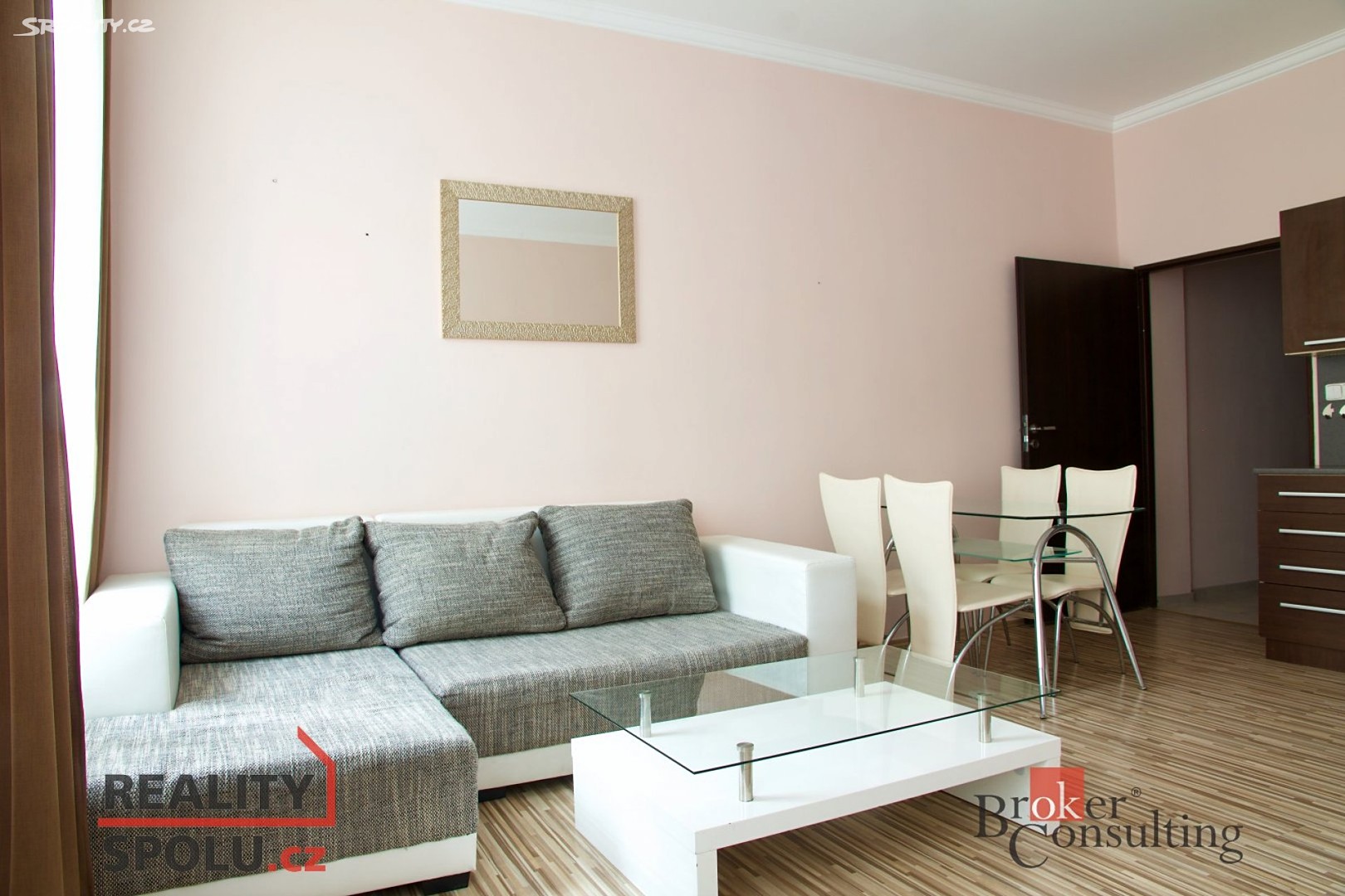 Pronájem bytu 2+kk 40 m², Moskevská, Karlovy Vary