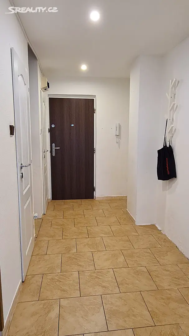 Pronájem bytu 2+kk 39 m², Nádražní, Mnichovo Hradiště