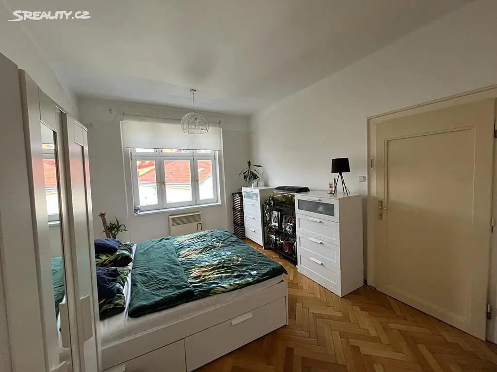 Pronájem bytu 2+kk 46 m², Eliášova, Praha 6 - Dejvice