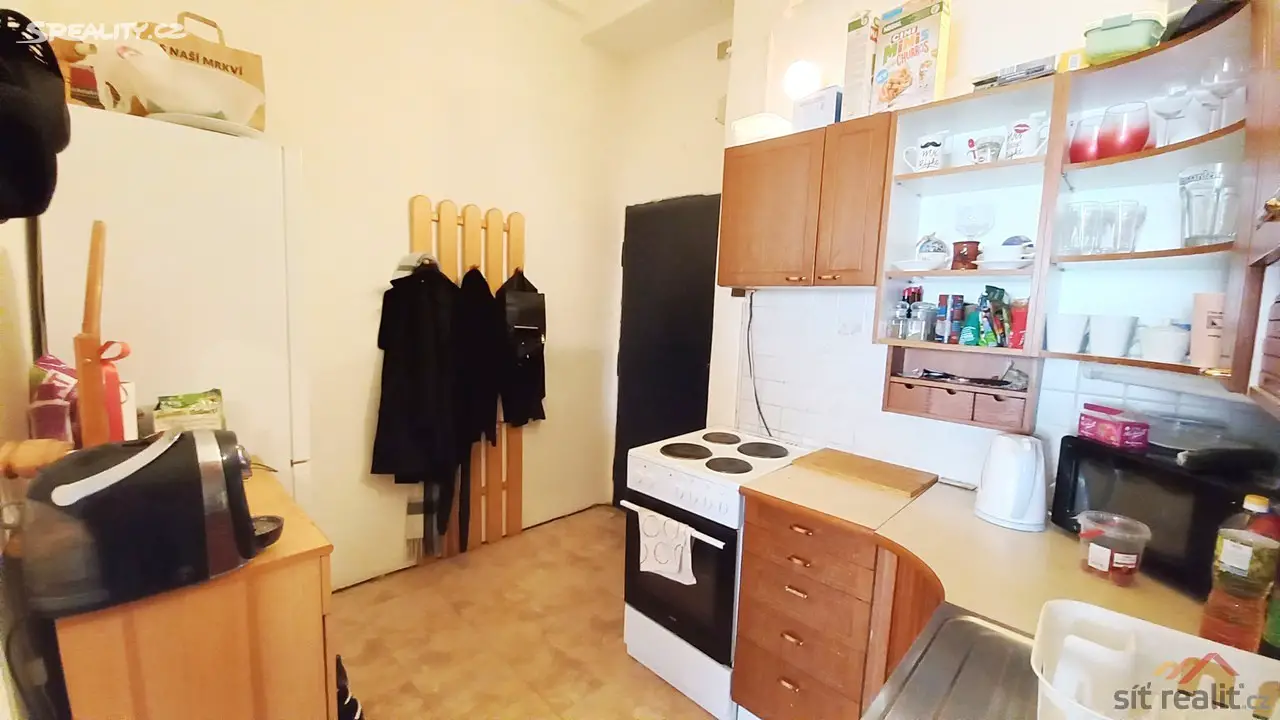 Pronájem bytu 2+kk 52 m², Biskupcova, Praha 3 - Žižkov