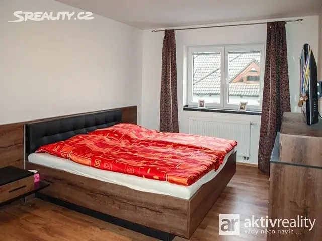 Pronájem bytu 3+1 90 m², Růžová, Neratovice - Lobkovice