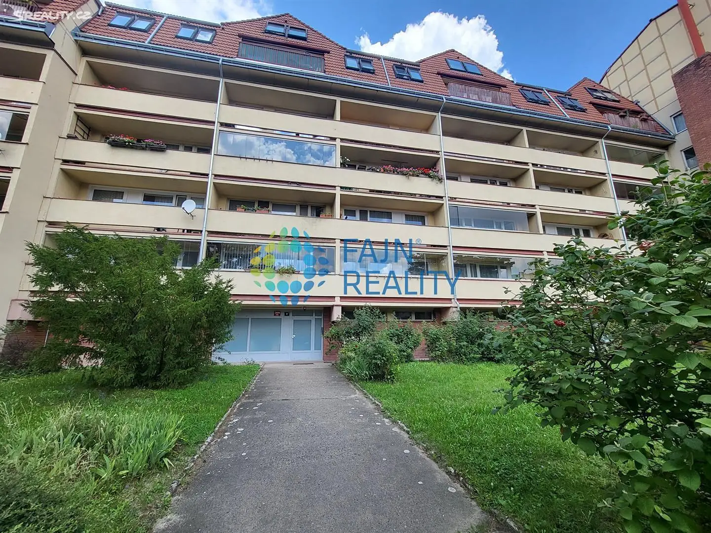 Pronájem bytu 3+1 73 m², Nad Ohradou, Praha 3 - Žižkov