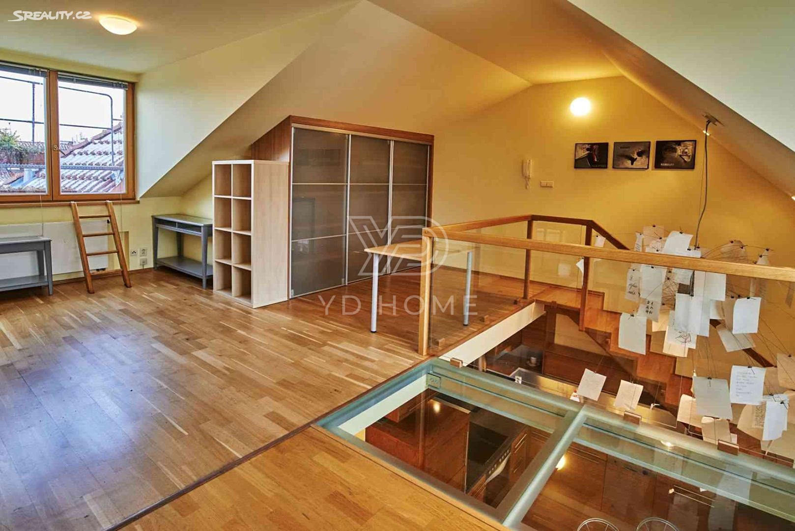 Pronájem bytu 3+kk 85 m² (Mezonet), Hellichova, Praha 1 - Malá Strana