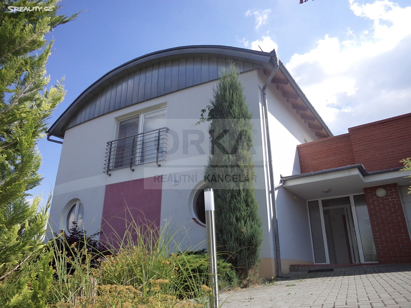 Pronájem  rodinného domu 320 m², pozemek 834 m², Pod Letištěm, Olomouc - Neředín