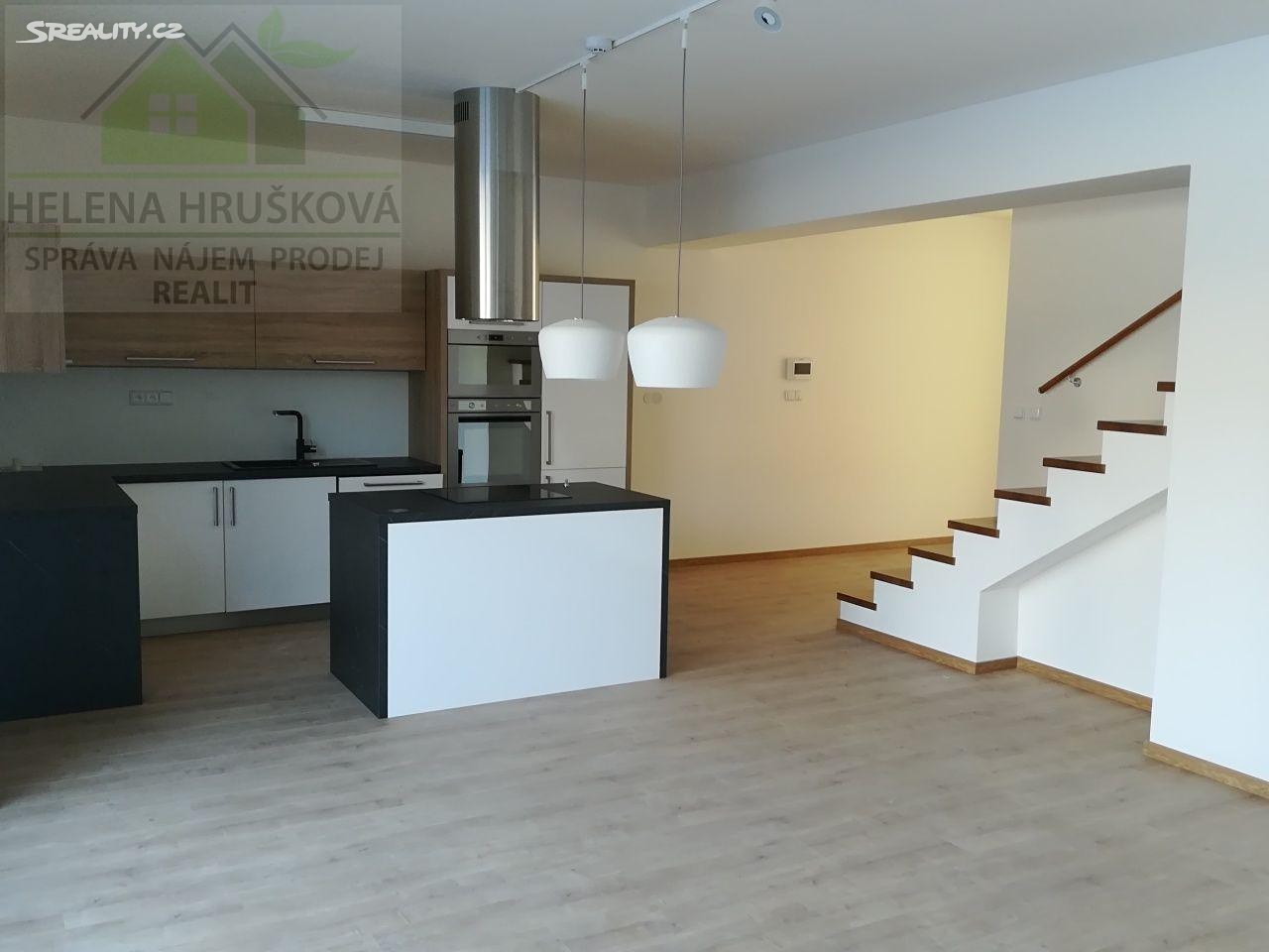Pronájem  rodinného domu 154 m², pozemek 418 m², Na Šestém, Ostrava - Slezská Ostrava