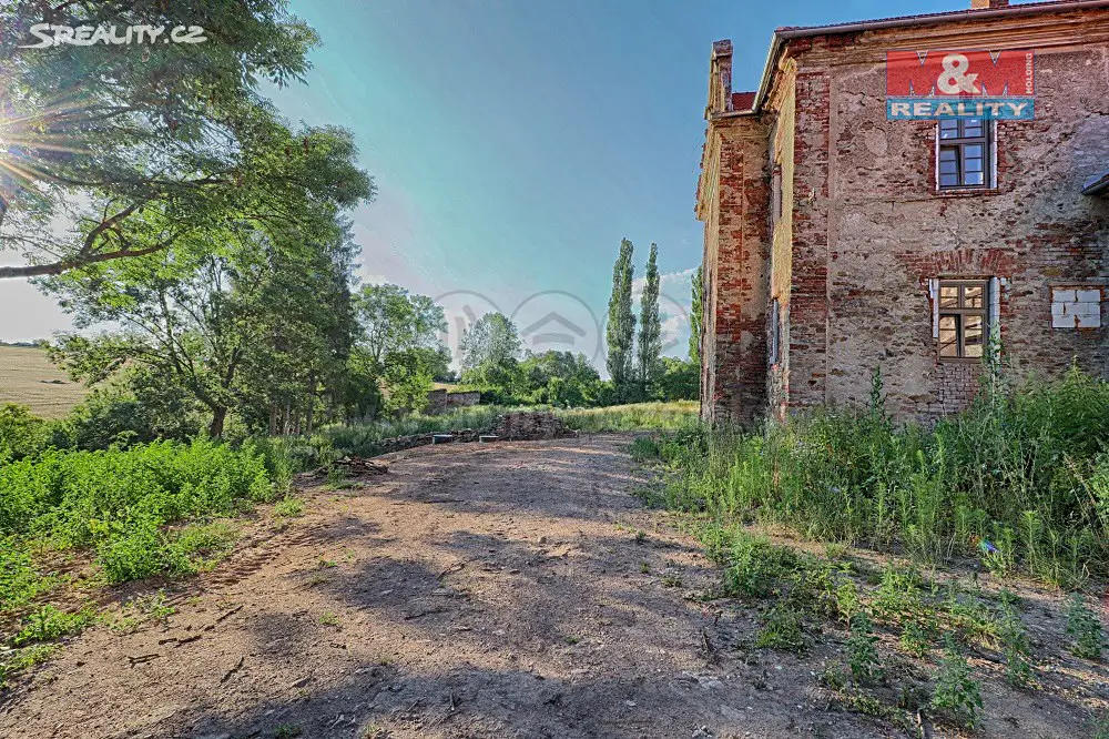 Pronájem  rodinného domu 1 200 m², pozemek 13 434 m², Ronov nad Doubravou - Moravany, okres Chrudim