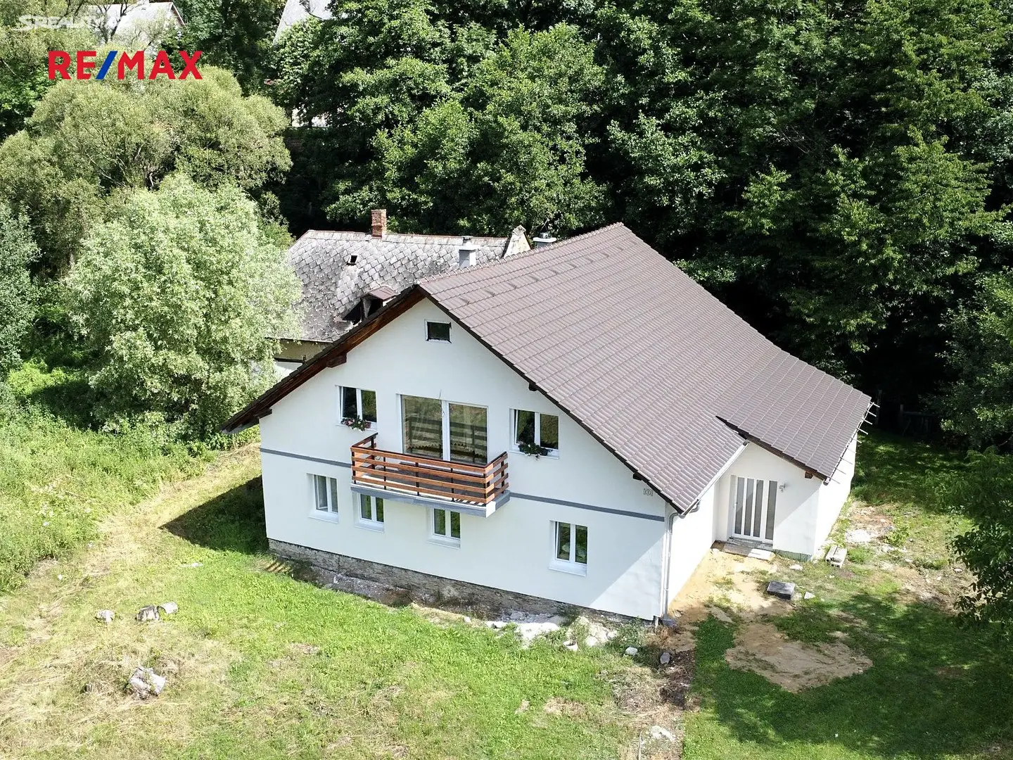 Prodej  rodinného domu 320 m², pozemek 1 777 m², Karlovice, okres Bruntál