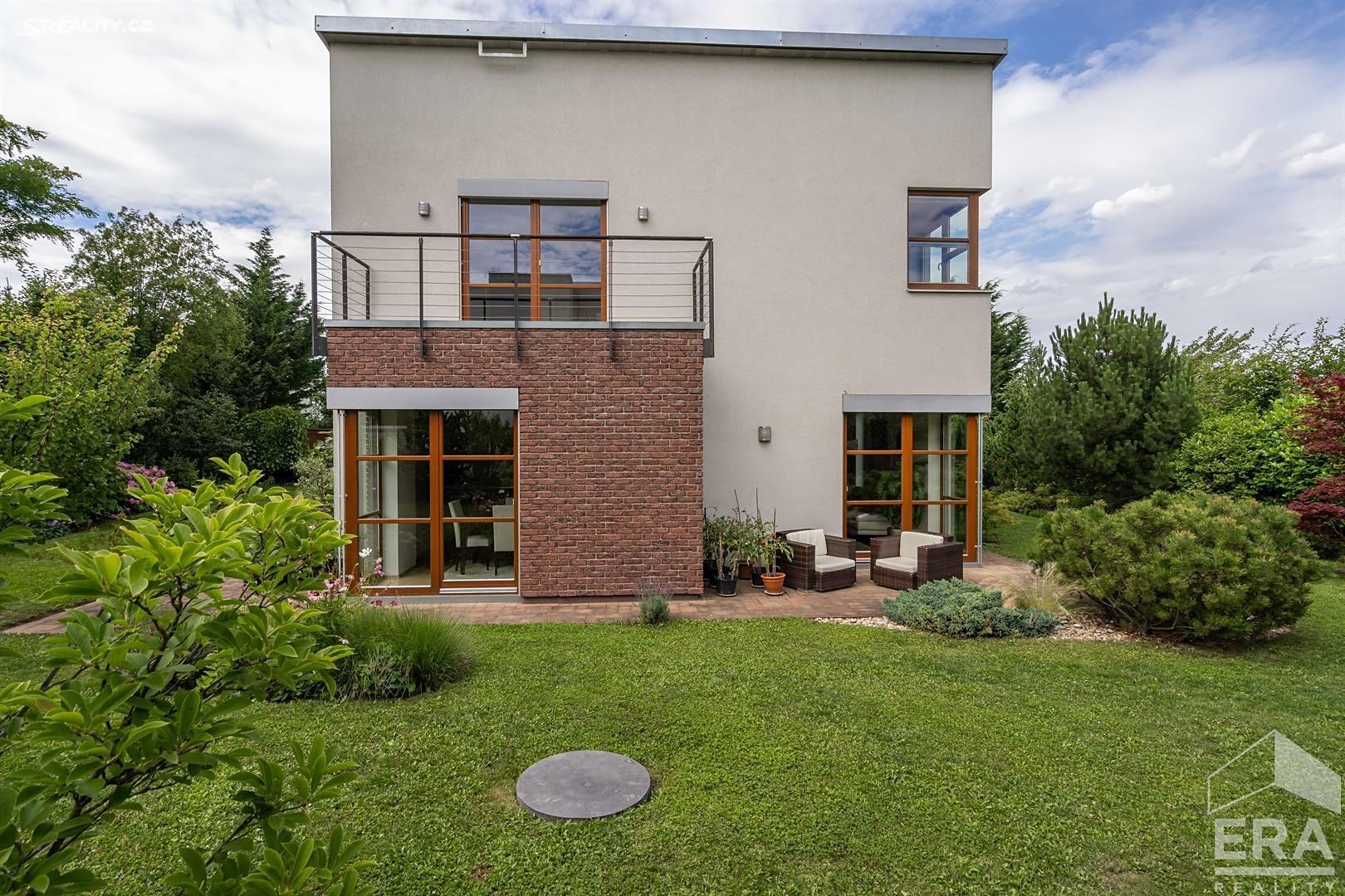Prodej  rodinného domu 217 m², pozemek 906 m², Sedlec, okres Praha-východ