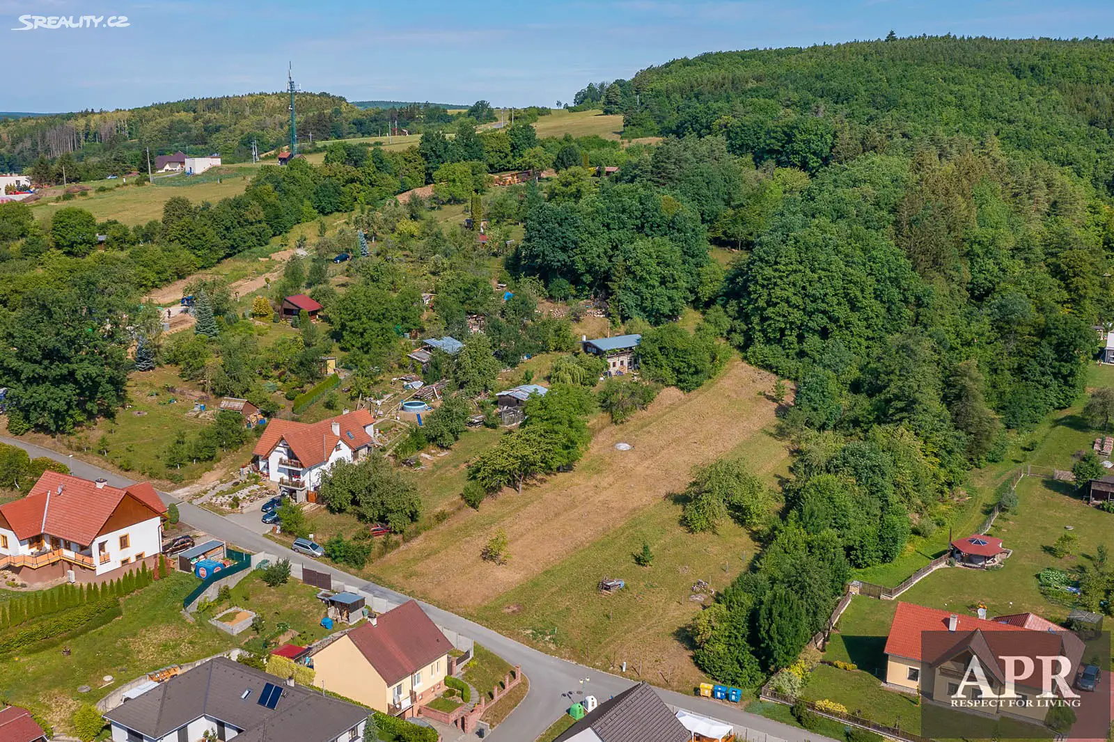 Prodej  stavebního pozemku 1 871 m², Bojkovice, okres Uherské Hradiště