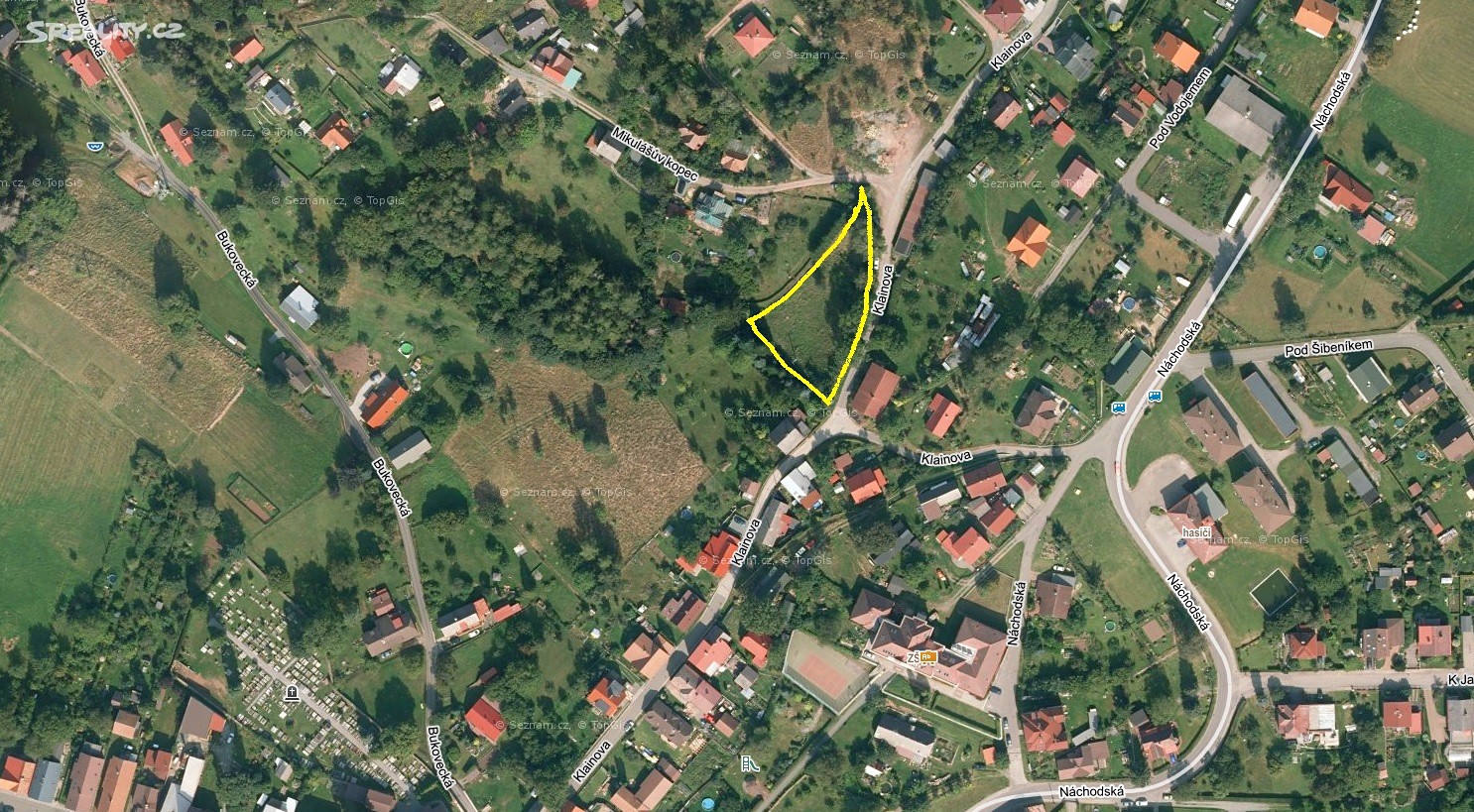 Prodej  stavebního pozemku 1 892 m², Klainova, Nový Hrádek