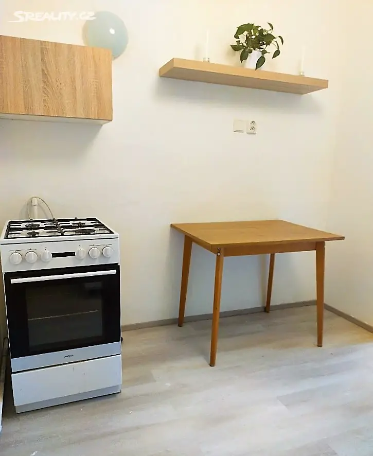 Pronájem bytu 1+1 38 m², Cyrilská, Brno - Trnitá