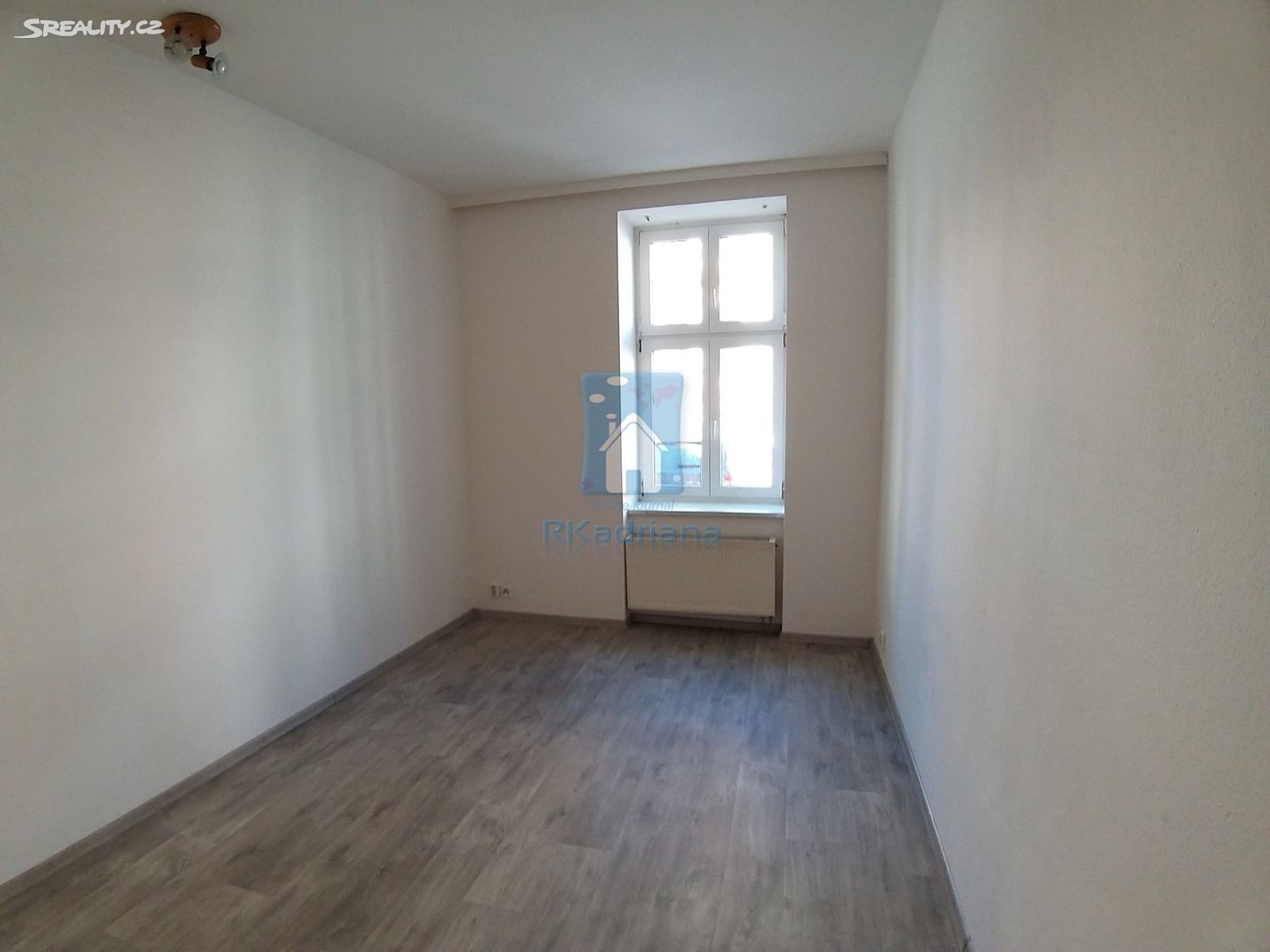 Pronájem bytu 2+1 42 m², Náměstí T. G. M., Dobřany