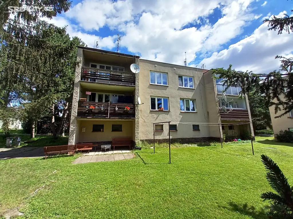 Prodej bytu 3+1 75 m², Karlovotýnská, Nučice