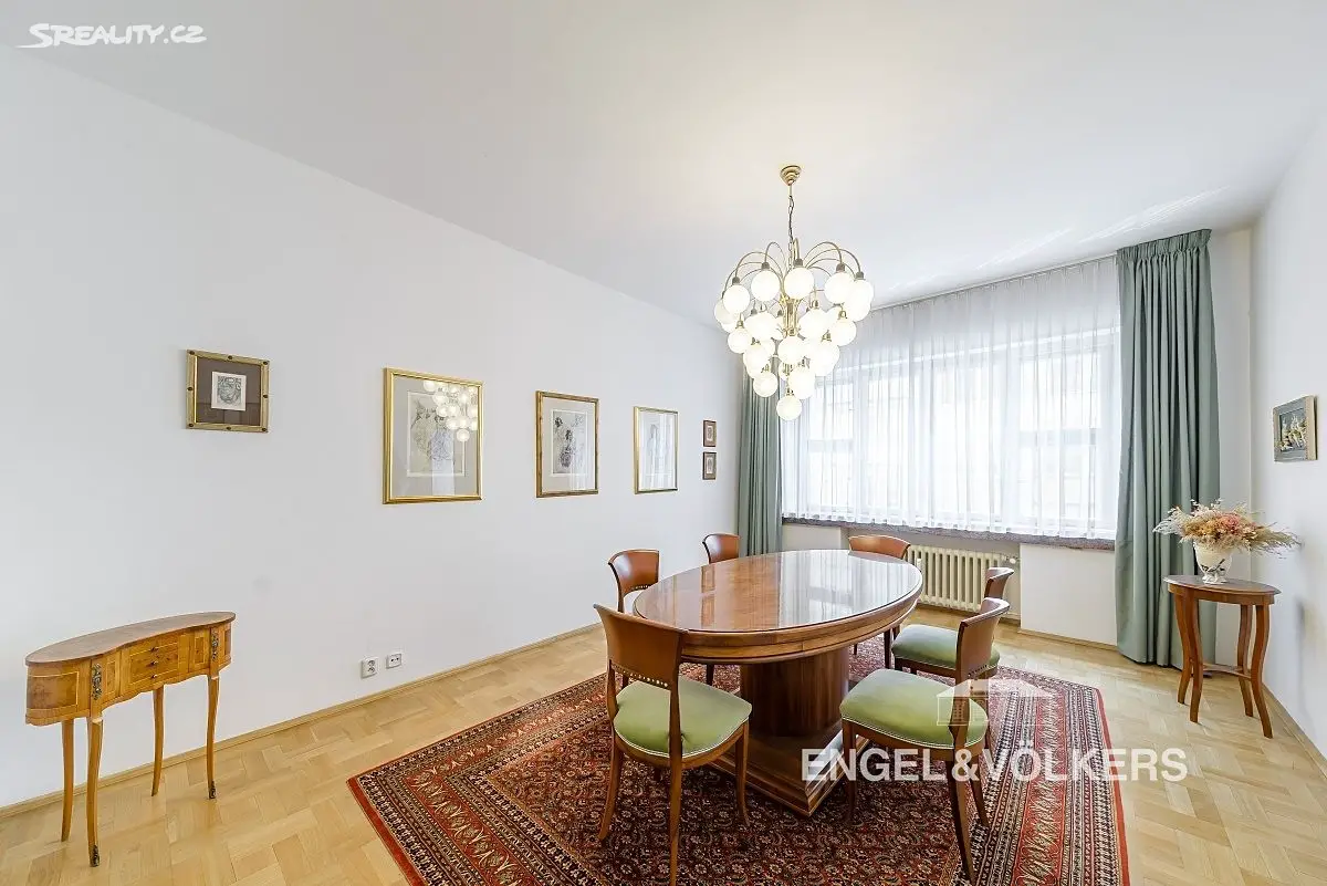 Prodej bytu 4+1 135 m², U smaltovny, Praha 7 - Holešovice