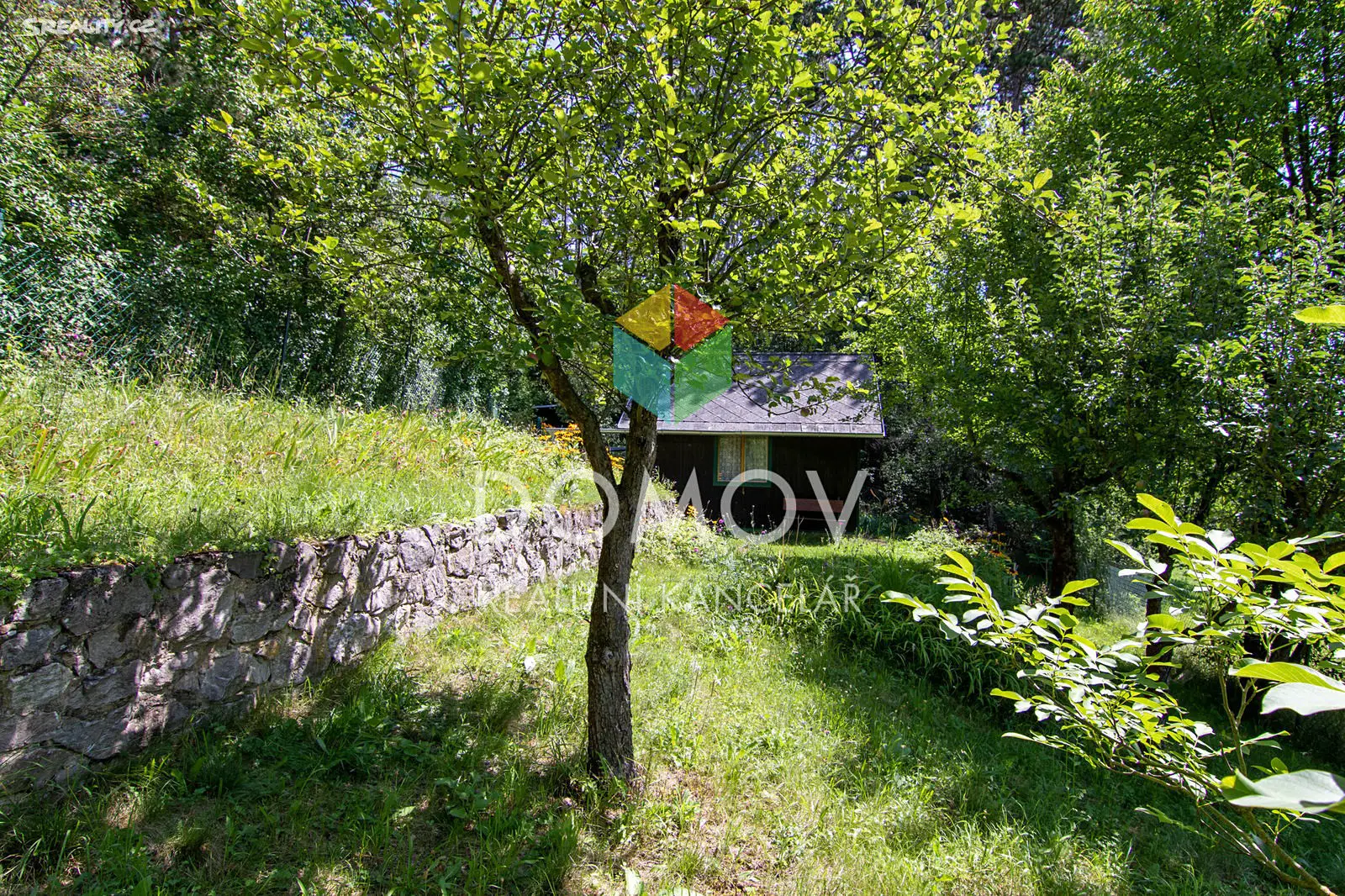 Prodej  chaty 60 m², pozemek 631 m², Koněprusy, okres Beroun