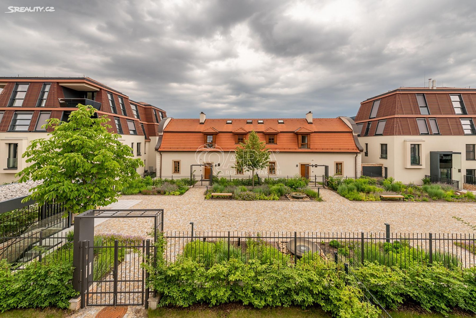 Prodej  rodinného domu 112 m², pozemek 150 m², Praha 8 - Troja